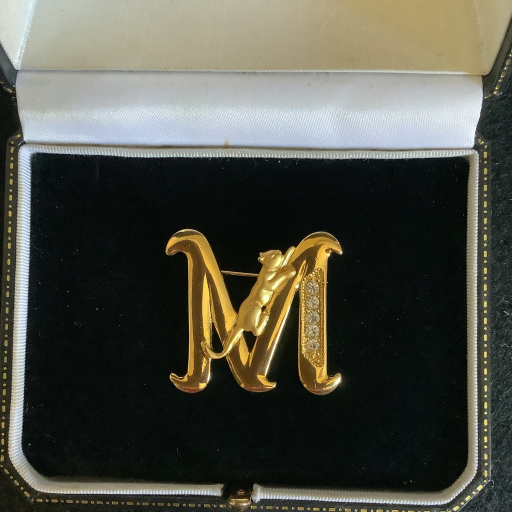 Vintage J J Initial M Rhinestone Climbing Cat Brooch 18$